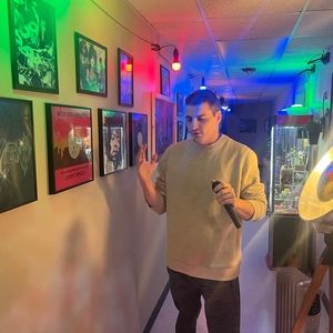 Meet your Posher, Anthony